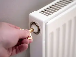 Heizkörper wird entlüftet