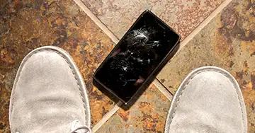 Display des Handys ist gesprungen