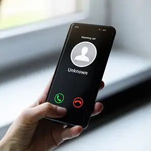 Unbekannter Anrufer ruft auf dem Handy an