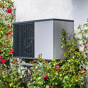 Wärempumpe an der Hauswand